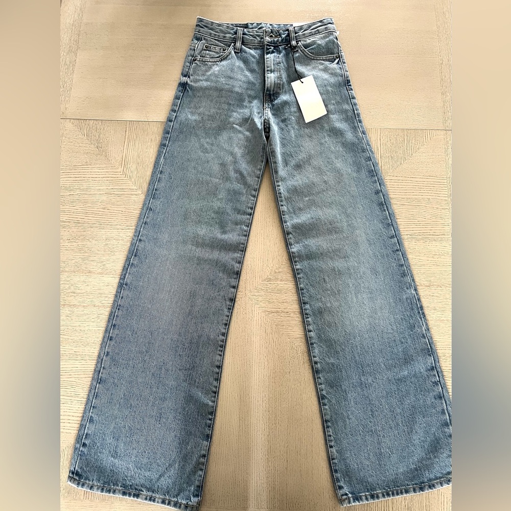 Zara Wide Leg Mid Rise Jeans NWT